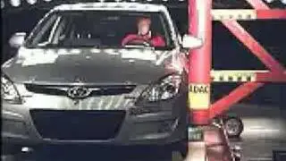 Краш-тест Hyundai i30 от EuroNCAP. Боковой удар о столб