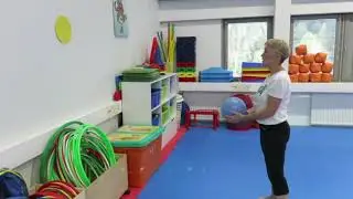 Target Ball Throw - MoovKids Activity