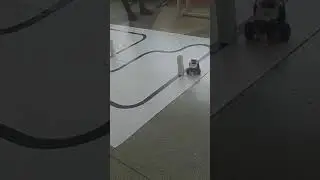 Роботы катаются