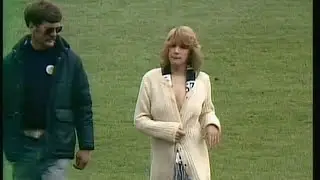 Naked Female Streaker/Pitch invader AFL Grand Final Richmond Helen D'Amico
