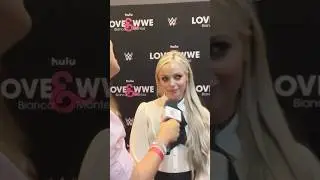 That one time I tried to get #livmorgan and #rhearipley to make up. Clearly I failed 😂 #wwe