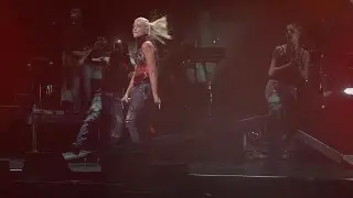 Gwen Stefani This Is What The Truth Feels Like Tour BTS
