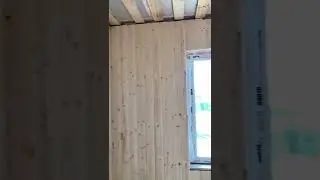 Продолжаем обшивать вагонкой дом!