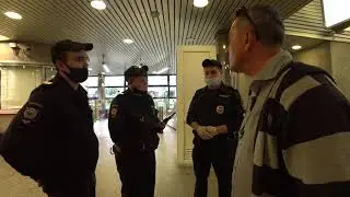 БАБА МЕНТ ЗАПРЕЩАЕТ СЕБЯ СНИМАТЬ | ПОЛИЦИЯ НЕ ЗНАЕТ ЗАКОНЫ | УЧИМ СЛУЖИТЬ ПРАВОХРАНИТЕЛЕЙ