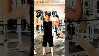 Как накачать руки. Влад 23 года. Подъем штанги на бицепс 47 кг