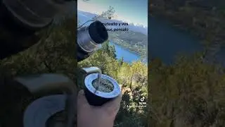 El primero en tus compartidos es tu compa de viaje 👻👋🏻🧉 #shorts #mate #viajar #sur #patagonia