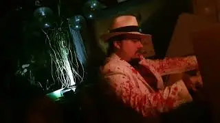 Scary Halloween Organ Performance - Spooky Scary Skeletons played hauntingly bad ( Orgel )