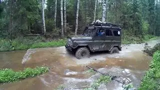 Ковров 4х4: Пропилили дорогу к зачётной луже, рубимся.