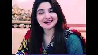 The melodious Gul Panra supporting the Pakhtoon Team