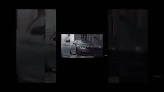 Крутая тачка с крутой музыкой.