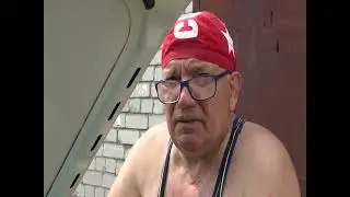 А/м 21083  с карбюратором 21073 .И опять В.Баев представляет этот союз двух, не родственных изделий