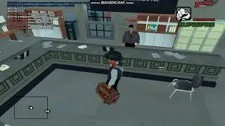Не лагает.