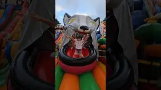 Клас, клас, клас😃 Я на надувних батутах😊 В наше місто приїхали атракціони🤗 #princesssofiashorts