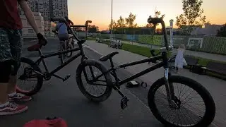 собрали супер мега велик из двух бэмов🤣