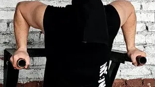 Брусья 24кг+16кг на одной руке 💪