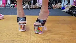 I am back 😜, and here is the first pair of heels that i bought in Thailand 🥰😘