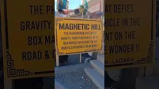 Magnetic hill 🧲 wo jagah jaha gaadi apne aap chalne lagti hai 🏍️🏕️🚗 #magnetichill #ladakh #roadtrip