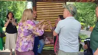 Мордовочки пляшут и поют частушки.10.08.24 под гармонь. Гармонисты Иван и Анатолий Ледовские