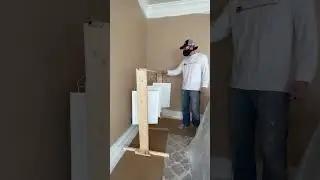 The easiest way to spray doors 🙌🏻 