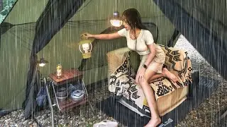 Heavy rain camping that turned the forest into a sea of ​​water 🌧️ Rain sound ASMR.