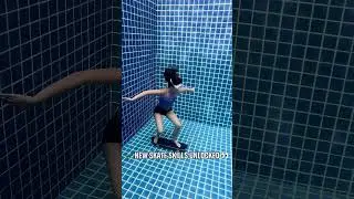 Some sick skate skills underwater! 🛹 🏊