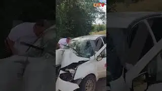 В Оренбурге водитель такси погиб, врезавшись в столб на Шарлыкском шоссе