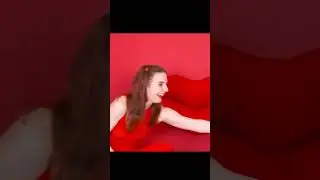 Красное украшение