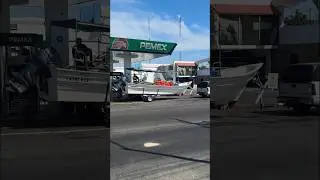 На заправку только с лодкой 🚣‍♂️