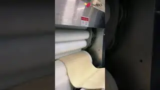Процесс приготовления пирожков с вишней на нашем комбинате🥰 Их очень любят детки 🙃 #вивомаркет