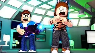 EPIC LASER BATTLE !? - Daycare (Roblox Roleplay)