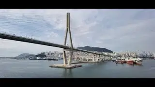 Passing under the Busan Harbor Bridge 穿過釜山港大橋