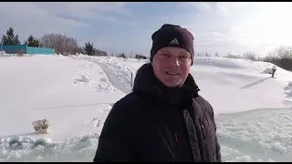 Обзор своего пруда в конце зимы 2022. Строим пруд в деревне часть 30...