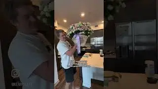 Никогда никто не дарил такой огромный букет!