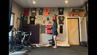 Single Arm Dumbbell Overhead Hold