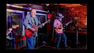 Ain't No Sunshine (Live):  Mike 