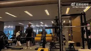 Short video ZTAO-黃子韜 during gym 💪