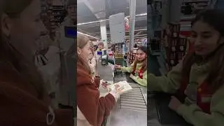 Сделали сюрприз девушке кассиру в магазине 🎁