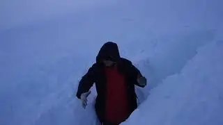 Перевал Дятлова. 1 Часть. НАМ РАССКАЗЫВАЮТ СКАЗКИ ДЛЯ ПРИЕЗЖИХ !