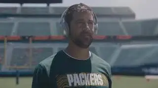 Aaron Rodgers Bose Headphones Commercial