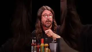 Мировой Дэйв Грол #davegrohl #foofighters #nirvana #nineinchnails #coffee #shorts