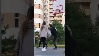 Ботан удивляет ДЕВУШКУ на Баскетболе 😍