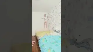 мне мама сказала разбудить брата  я бужу брата