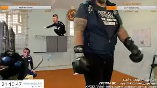 Андрюха в ярости забил Мопса в спарринге ! Андрюха забил Мопса .