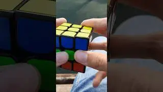 собрал кубик рубика на спорт площадке #speedcubing #rubikscube