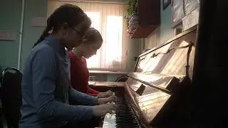 Байчурина Настя 5 кл  и Глебова Алена 5кл, преп.Захарова Е.В., исп. В.Соловьев 