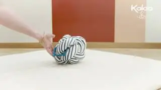 Balle d'éveil sensoriel pour bébé - Kaloo