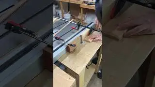Router fence from 2 scrap pieces #idea #workbench #routerfence #diy