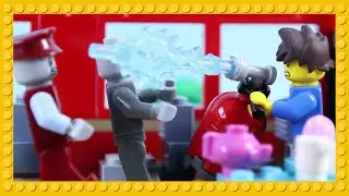 Halloween Zombie Train! | STOP MOTION | Lego | Billy Bricks