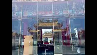 五千頭の龍が昇る聖天宮 本殿前の中庭を1周