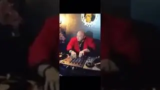 На этом видео мне 14 лет я тогда делал первые шаги в диджеинге! 🫦#диджейбарецкий #сми